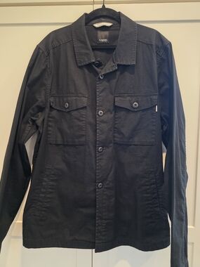 Vuori Men's Black Shacket with Button Front